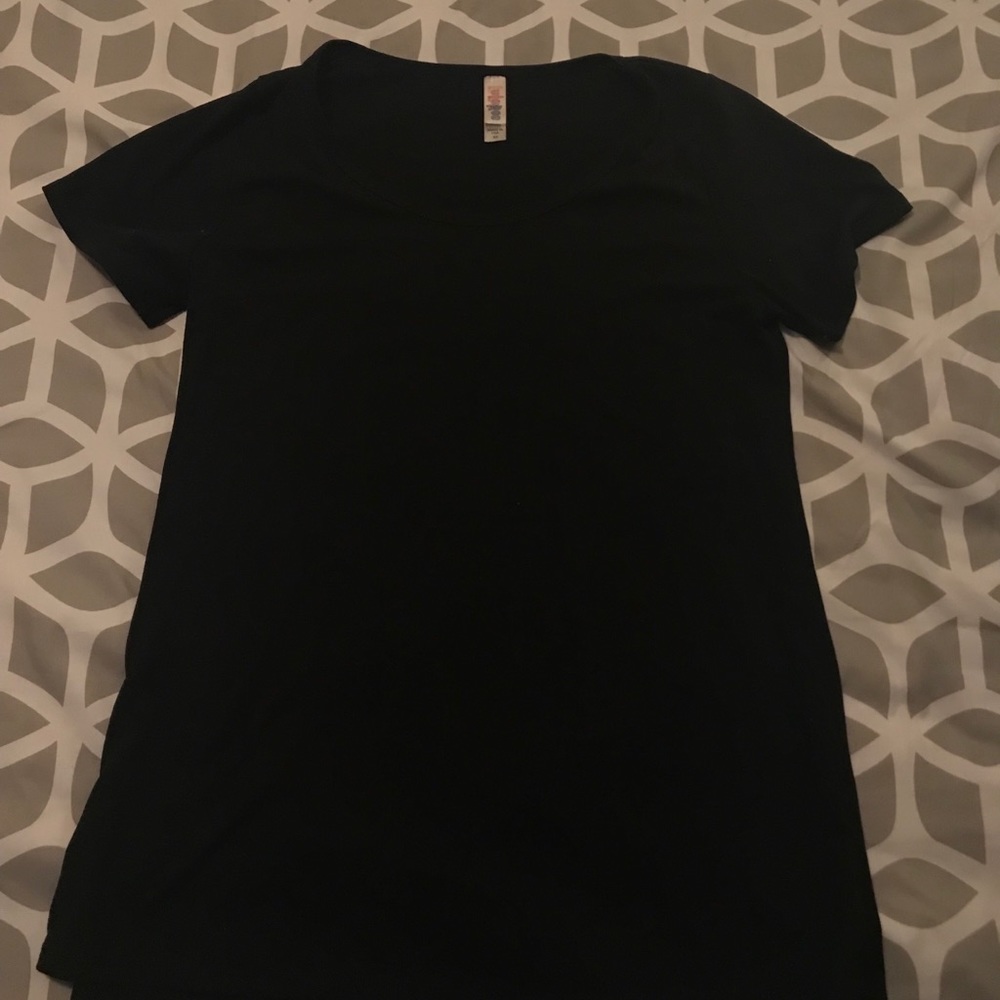 LuLaRoe perfect tee solid black size small